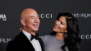 Video: Jeff Bezos está en Colombia y se quedará por varios días junto con su novia
