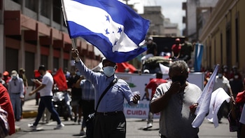 El oficialista partido LIBRE rechaza