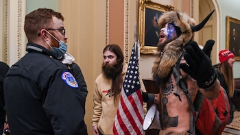 Chansley, alias Jake Angeli, en