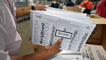 El padrón electoral de El Salvador supera los 6.5 millones tras un crecimiento impulsado por la diáspora