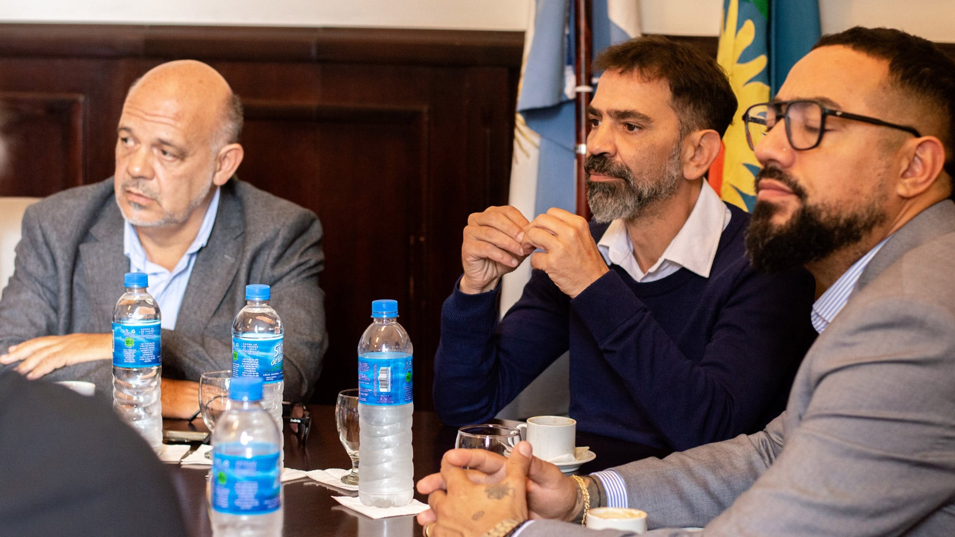 Juan Osaba y los senadores Carlos Curestis y Luciano Olivera