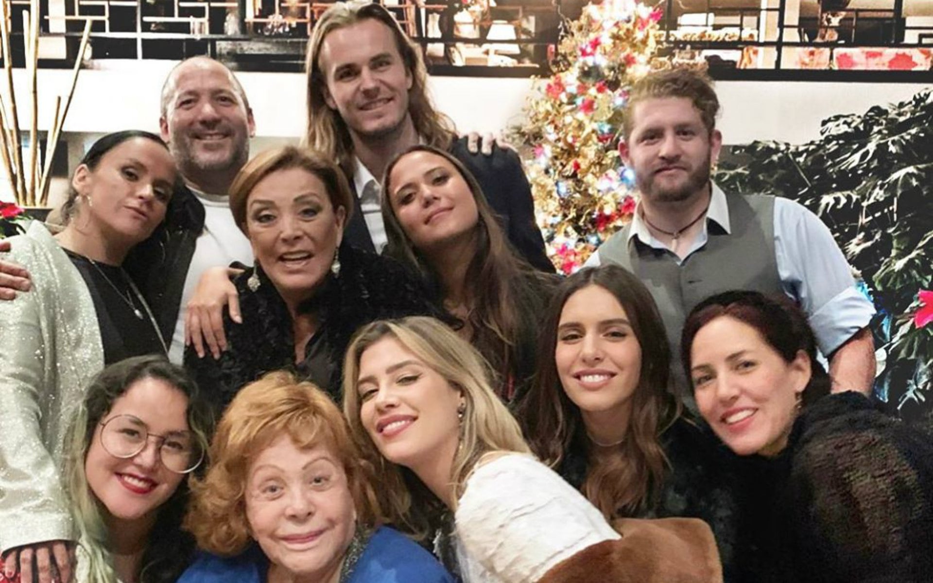 La modelo forma parte de la cuarta generación de la familia tras el deceso de la primera actriz el 28 de noviembre de 2024. (IG: sylviapasqueloficial)