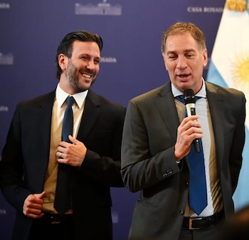 El vicejefe de Gabinete, Ignacio Devitt, junto al jefe de Gabinete, Diego Santilli