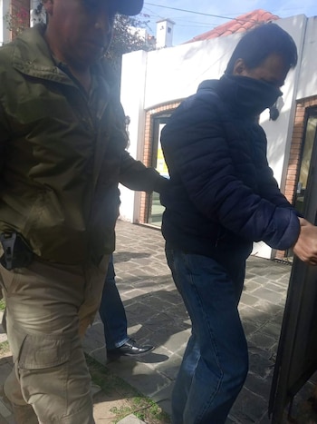 Detuvieron a hombre que mató a dos perros en Bolivia