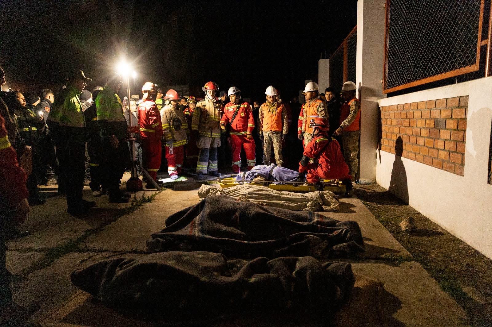 30 imágenes impactantes de la catástrofe que dejó el fuerte sismo de 5.1 en Junín: viviendas destruidas, fallecidos y damnificados