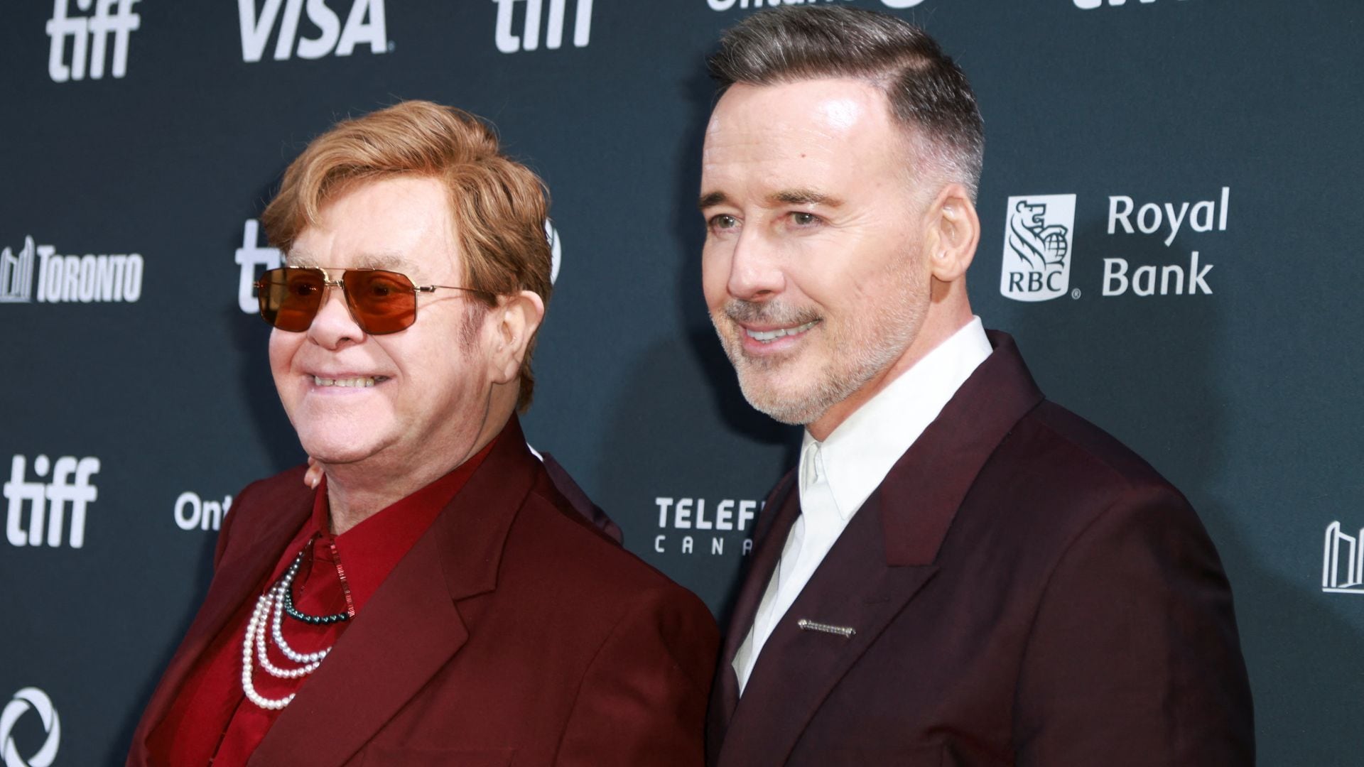 Elton John festejó dos décadas de matrimonio con David Furnish. (REUTERS/Carlos Osorio)