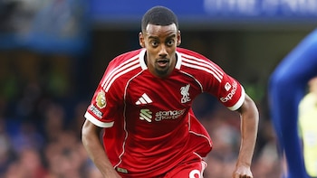 Los clubes gastan más de