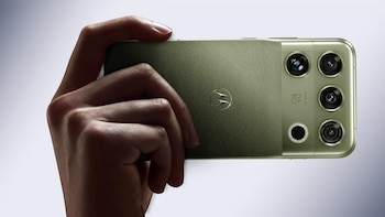 El móvil más premium de Motorola llega presume de Snapdragon 8 Elite Extreme Gen 6 y audio afinado por Bang & Olufsen