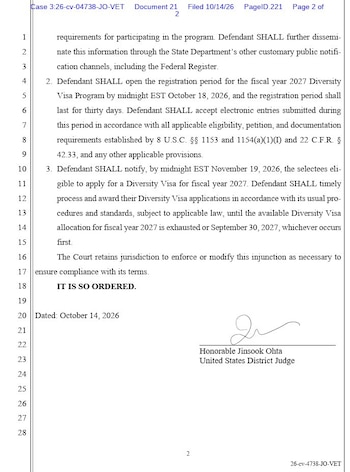 Documento judicial en inglés firmado por la jueza federal Jinsook Ohta sobre el programa de visados de diversidad