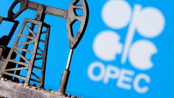 Los miembros de la OPEP redefinen su estrategia tras el cimbronazo por la salida de los Emiratos Árabes Unidos