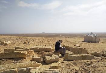 Un miembro del equipo copiando