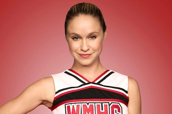 Becca Tobin piensa que por entrar a la mitad de la serie no regresará para el reboot.