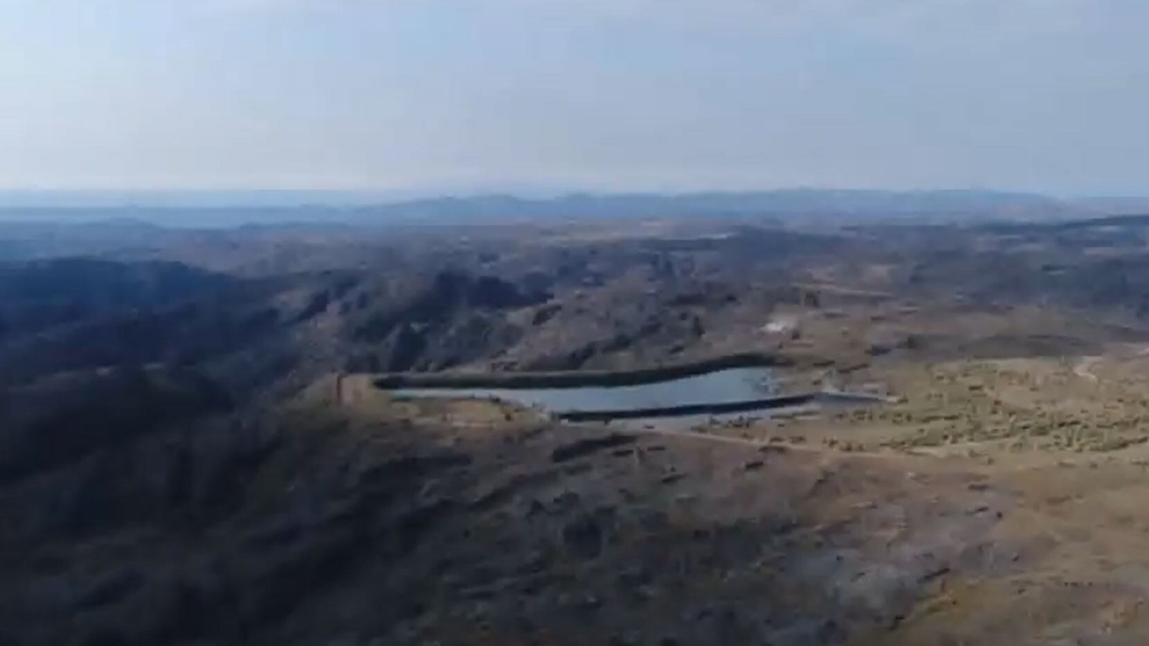 Los residuos que dejó la extracción de uranio en los 80 fueron contenidos en diques