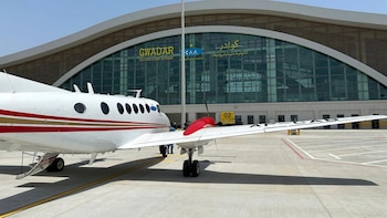 Pakistán prorroga otro mes el