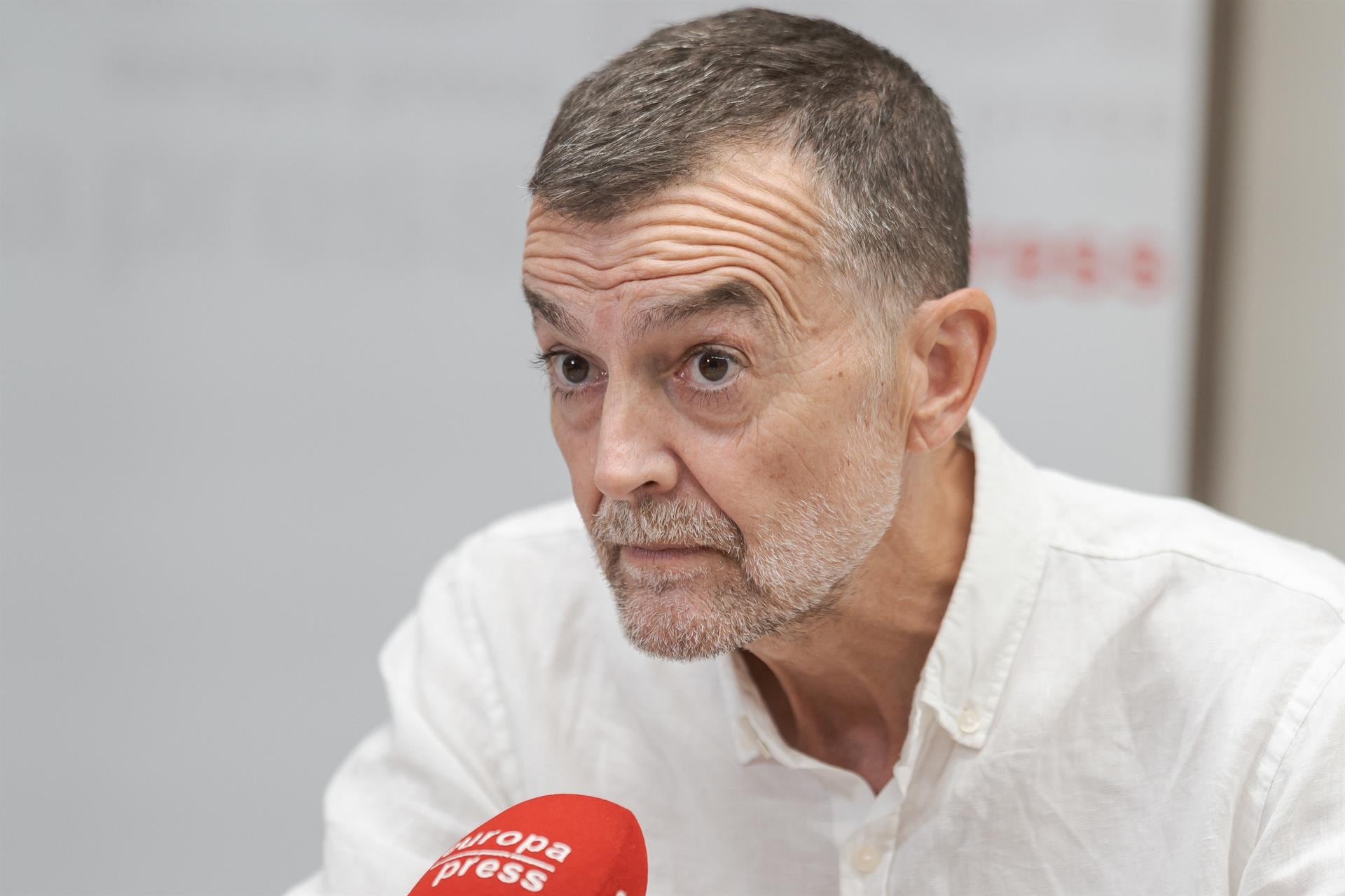 Maíllo (IU) pide "intensificar" la lucha contra la violencia machista y "no tolerar" las "tesis negacionistas"