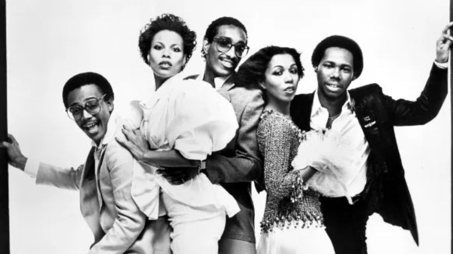 El contraste entre el glamour de Studio 54 y la exclusión vivida por Chic dio origen a un himno universal (foto: Wikipedia)