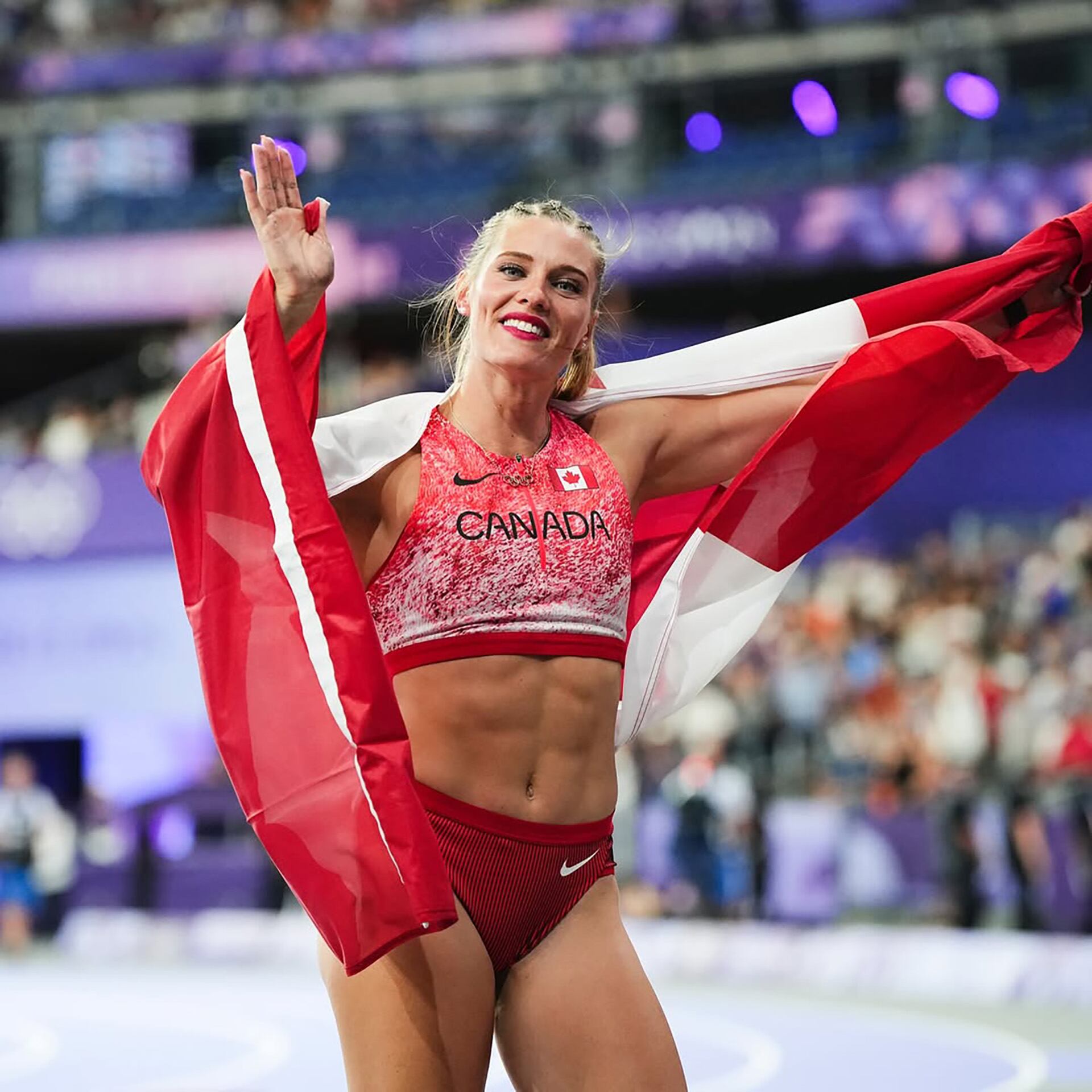 Alysha Newman, medallista olímpica canadiense, continúa ligada al deporte y a sus proyectos en redes sociales.