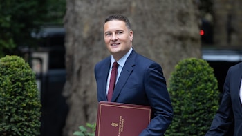 El ministro de Defensa británico denuncia un "volumen increíble" de insultos homófobos desde su nombramiento