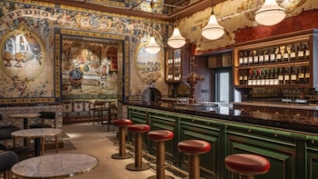 La catedral de los azulejos: el misterioso lugar subterráneo de Madrid que reabre después de 20 años