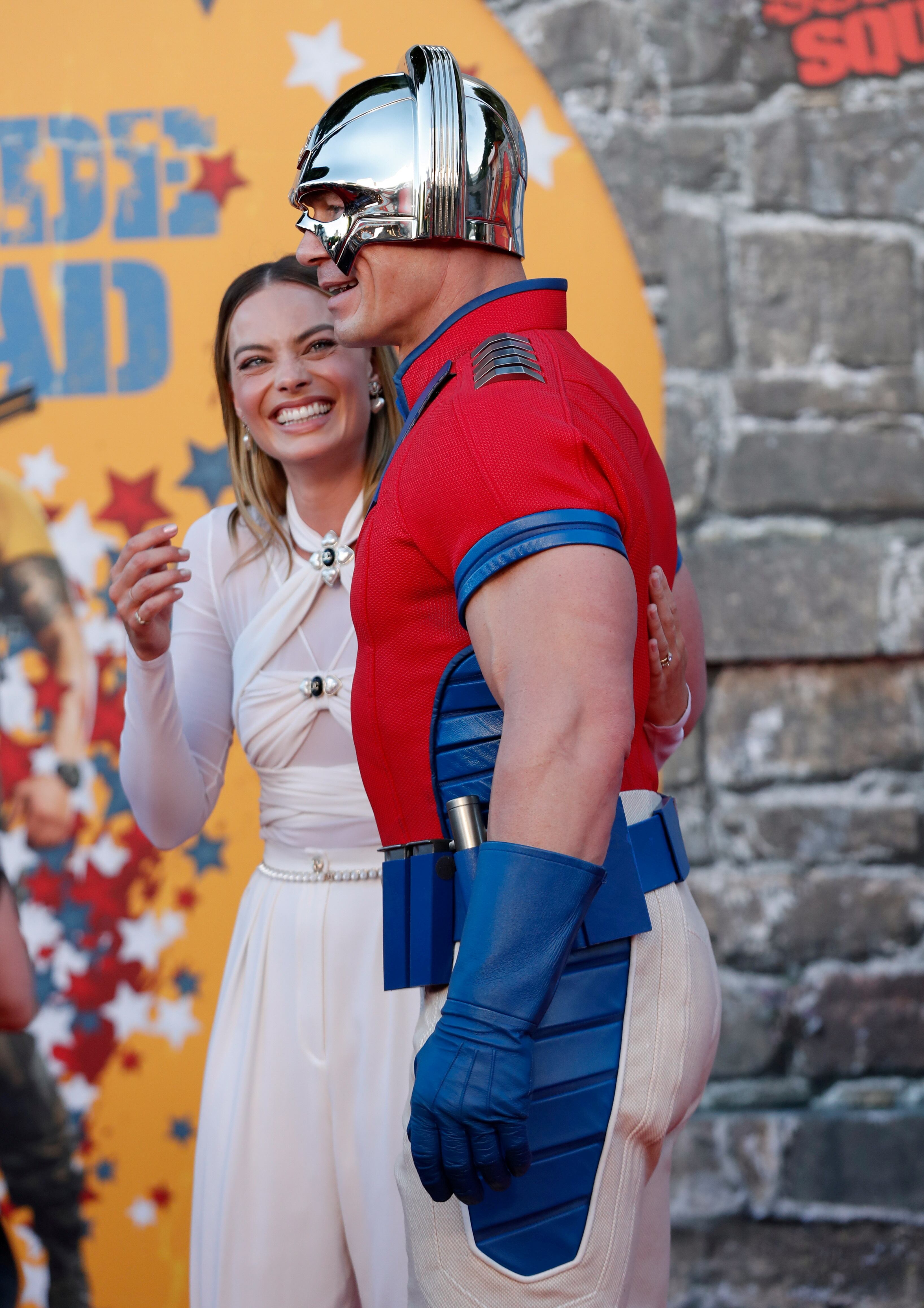 Margot Robbie reveló en televisión la admiración de su expareja por John Cena durante la promoción de
