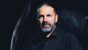 Jose Edelstein, físico teórico argentino, explica las claves del eclipse solar que atravesará España el 12 de agosto: “Es sorprendente que pase esto en el único planeta que sabemos que hay vida”