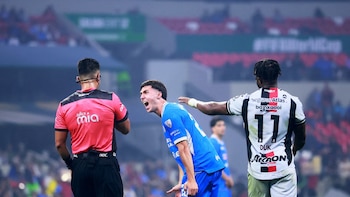 ¿Más problemas en Cruz Azul? Aseguran que 3 jugadores habrían pedido aumento salarial