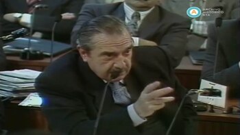 Raúl Alfonsín, durante una de sus intervenciones en la Convención Constituyente