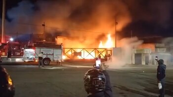 Dos explosiones y un incendio