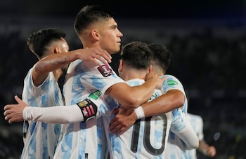 El festejo del tercer y último gol de la fiesta en el Monumental (REUTERS/Natacha Pisarenko)