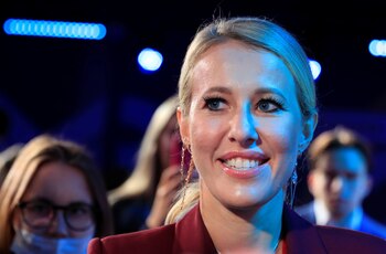 La periodista Ksenia Sobchak huyó