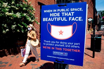 En la imagen, una mujer