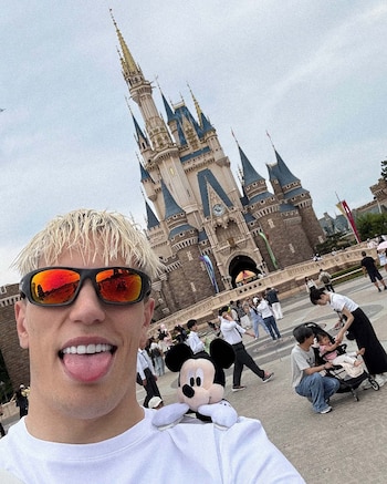 Garnacho visitó el complejo de