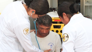 Salió a pescar en Acapulco y no regresó por días: la Marina lo encontró vivo en alta mar