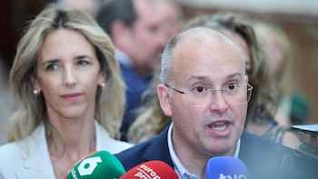 Tellado ve una "vergüenza" que Mercedes González no dimita y que Marlaska le permitiera "traicionar a la Guardia Civil"