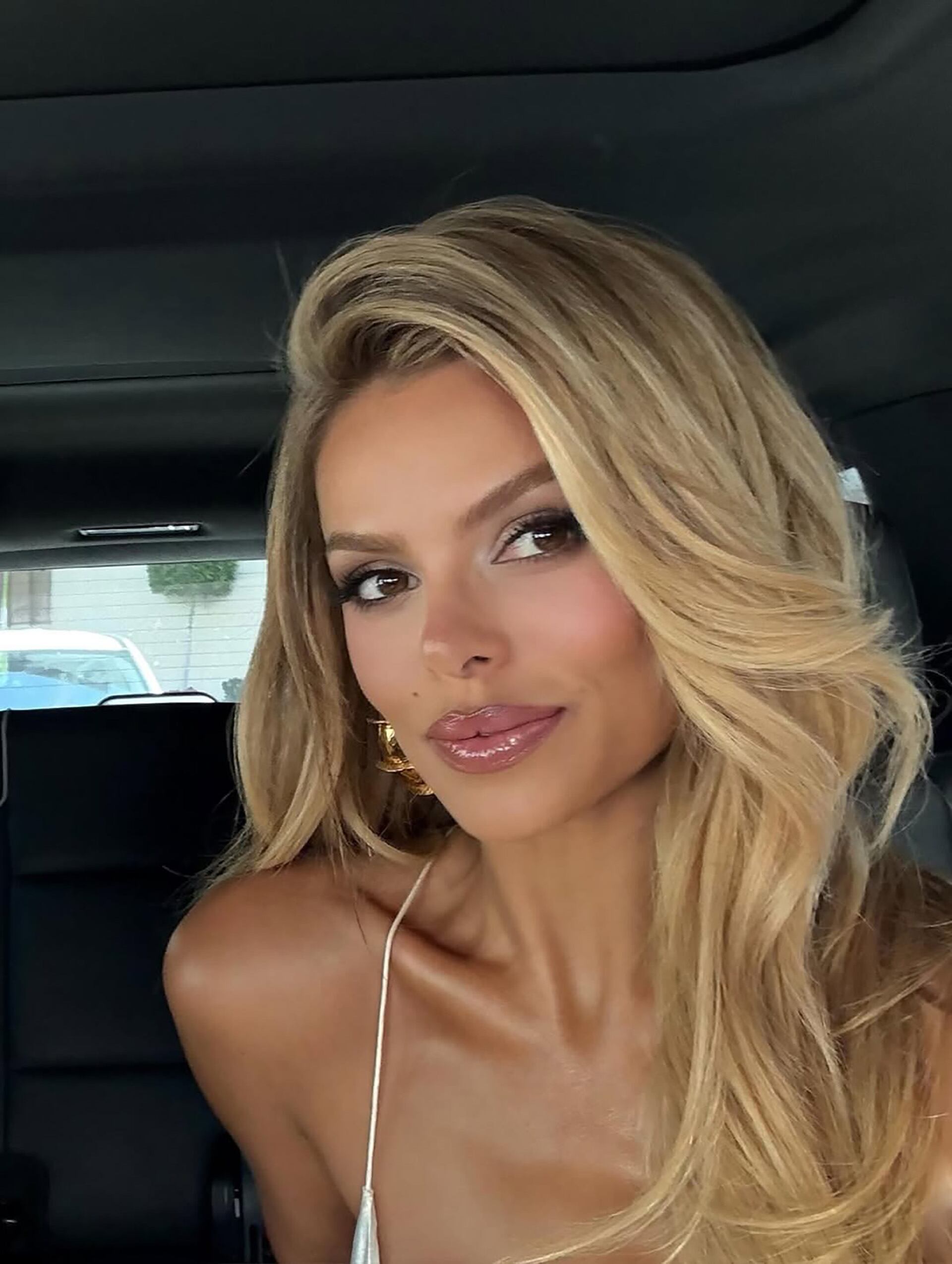 La modelo estaría saliendo con Alcaraz