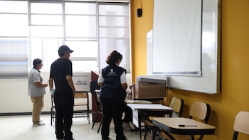 Elecciones 2026: Fiscalía de Perú coordina acciones por demoras en la entrega de material que genera retrasos en mesas de votación en Lima