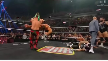 Bron Breakker pierde el control