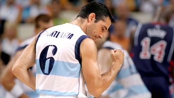 El Puma Alejandro Montecchia fue campeón olímpico con Argentina y participó de las dos grandes victorias ante el Dream Team de Estados Unidos en 2002 y 2004 (AFP)