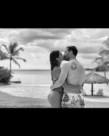 Las fotos que eligió Antonela Roccuzzo para saludar a Lionel Messi por su cumpleaños