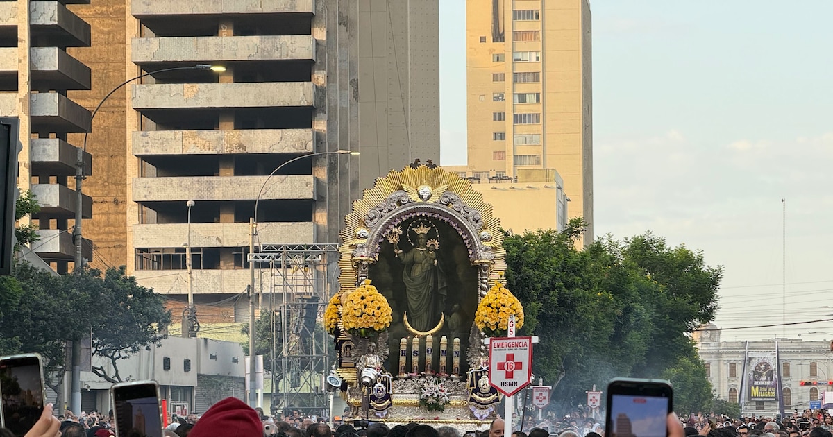 Photo: Infobae Señor de los Milagros Fourth Procession Routes in Lima