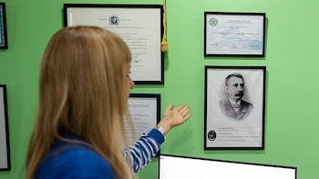 La comisaria Laura Amigo señala