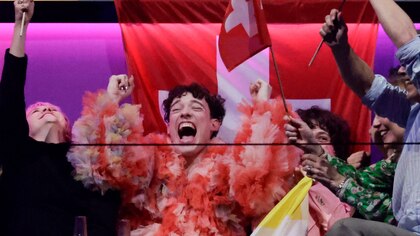 La diversidad vence en el Eurovisión más polémico de la historia reciente: Suiza conquista el micrófono de cristal con Nemo y España es 22ª 