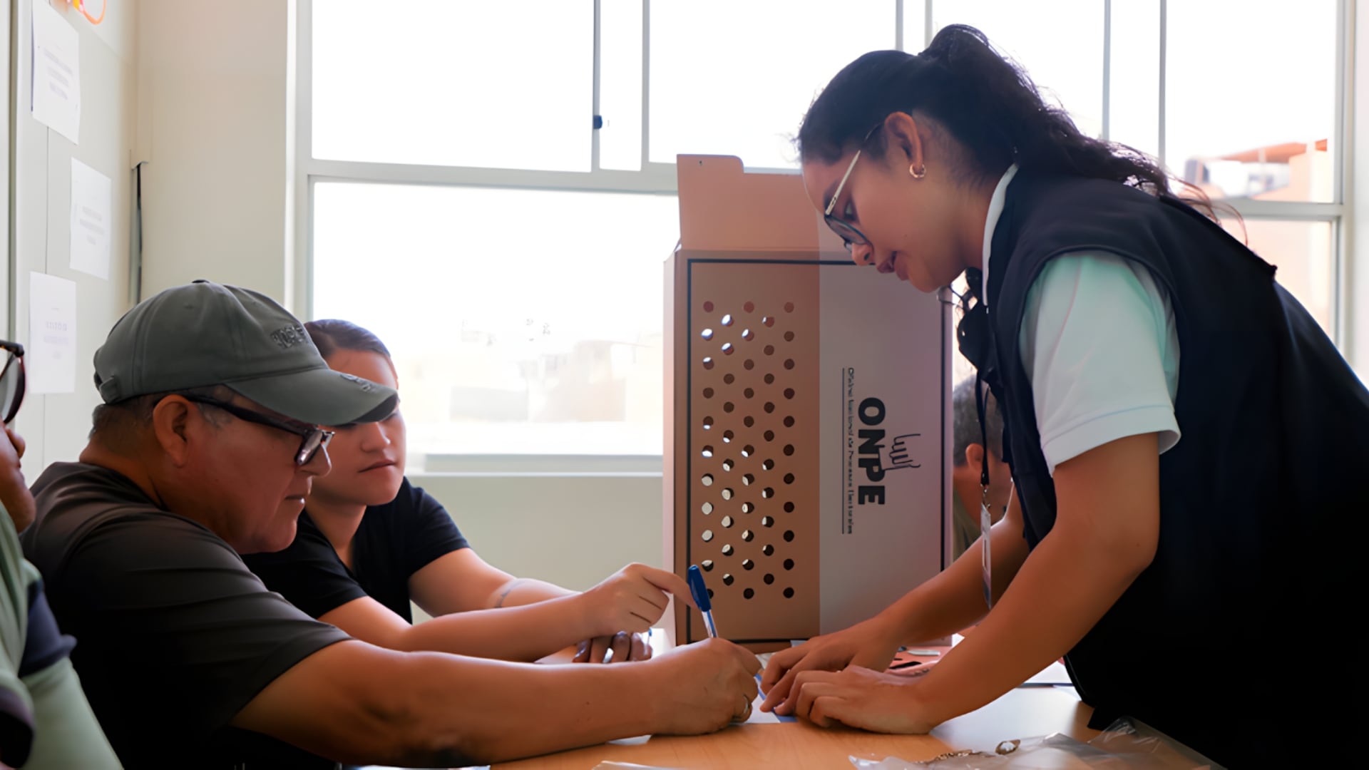 Para la medianoche del lunes 13 de abril se prevé que se haya procesado alrededor del 60% de los resultados oficiales de los comicios presidenciales. Foto: La Cámara