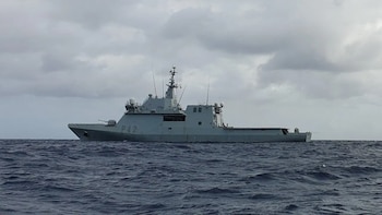 La Policía y la Armada