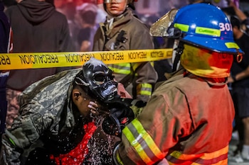 Las Bolas de Fuego de Nejapa dejaron 34 personas asistidas por quemaduras y traumatismos durante la celebración del 104 aniversario. (Foto cortesía Secretaría de Prensa de la Presidencia)