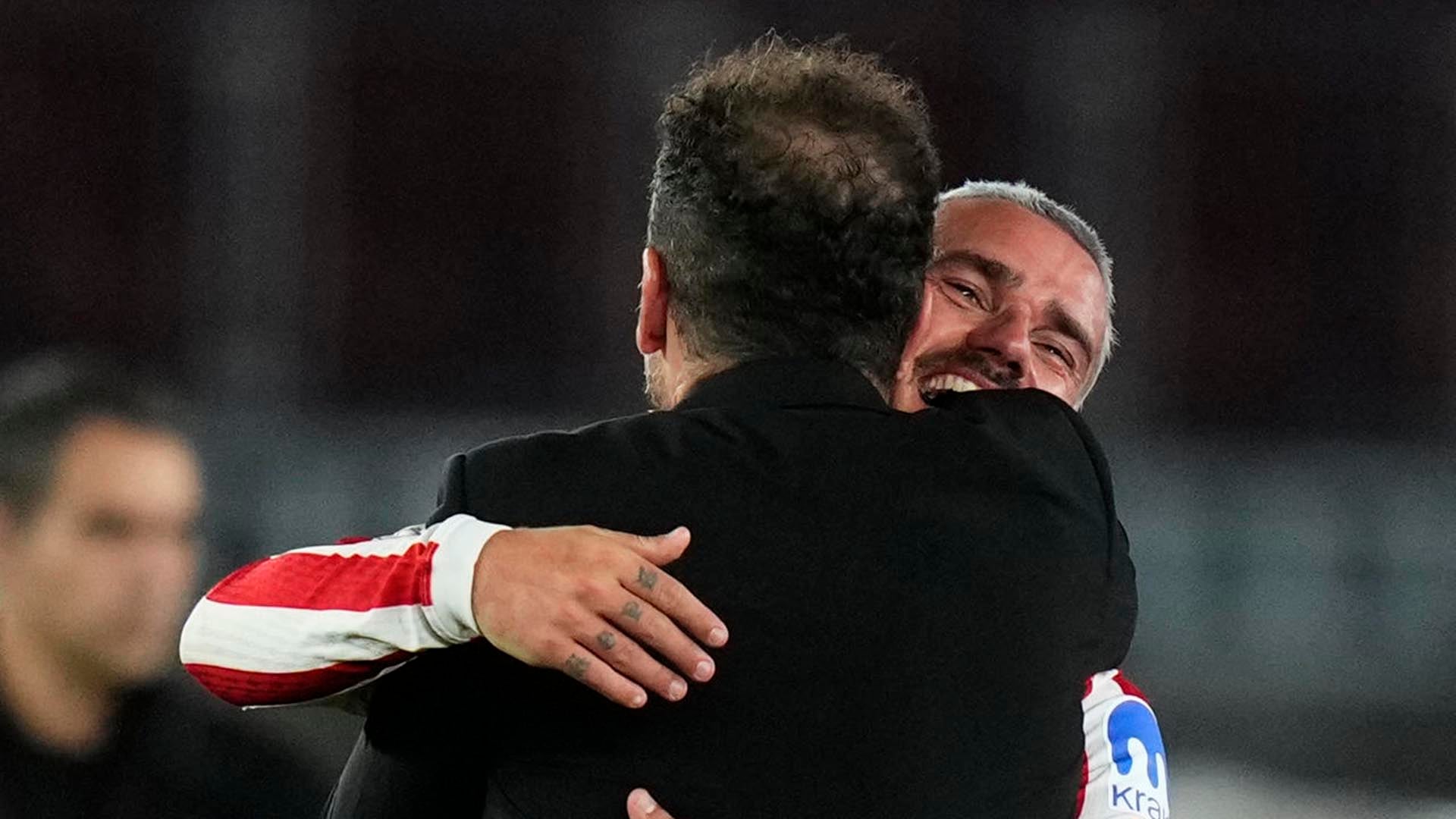 Simeone y Griezmann formaron una relación de amistad durante su paso por el Atlético (Efe)