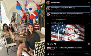 Acompañada por su familia, Sofía