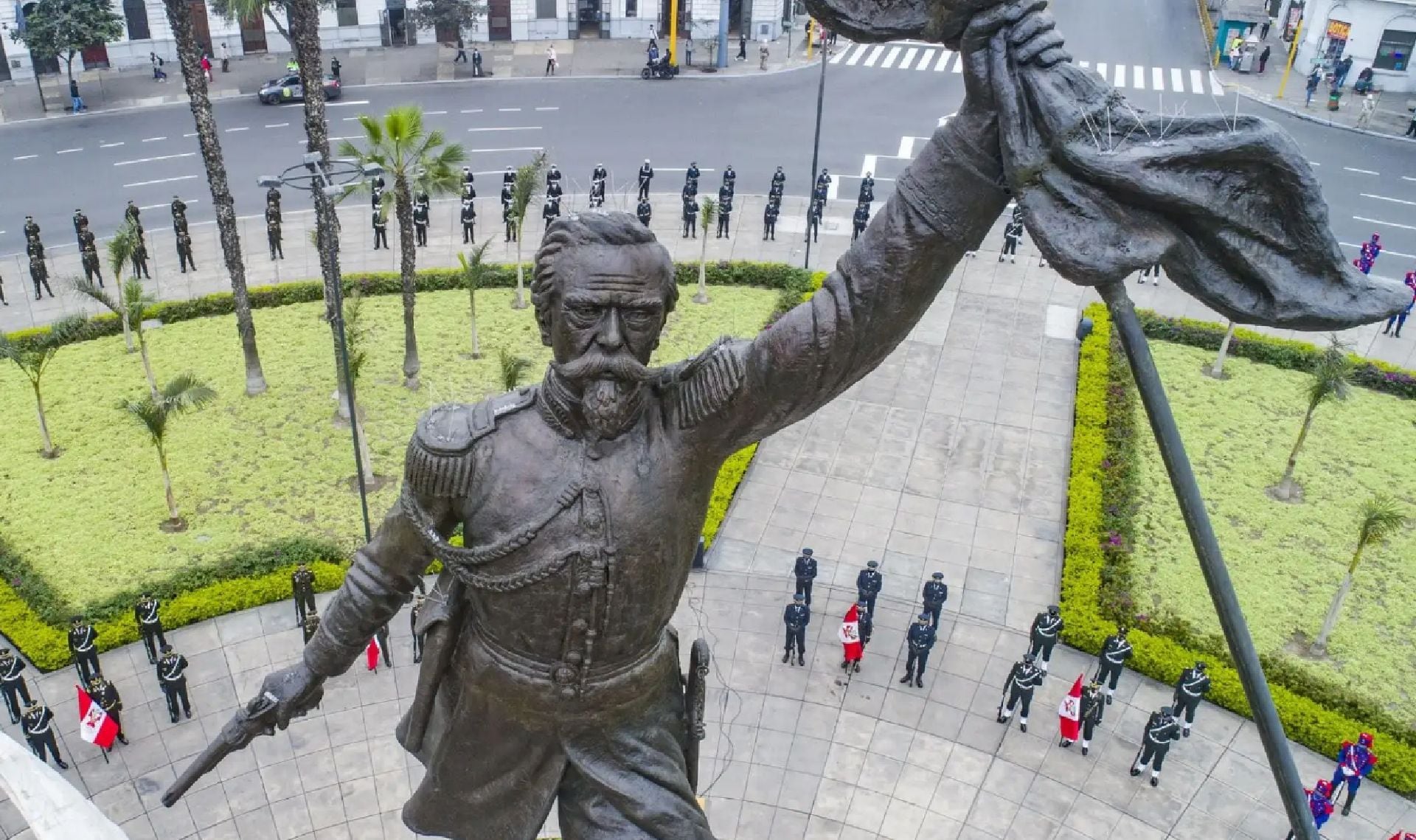 El reconocimiento oficial a Francisco Bolognesi reafirmó su heroísmo y lo vinculó de forma permanente a la identidad militar del país. (Andina)