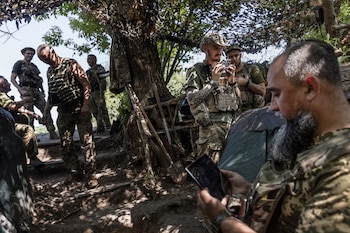 Soldados ucranianos de la 110ª