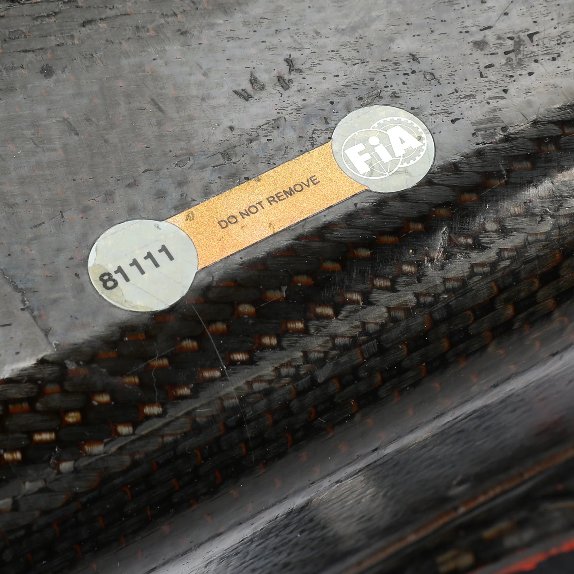 Uno de los detalles de autentificación con el número de pieza homologado por la FIA (Crédito: Gentileza F1 Authentics)